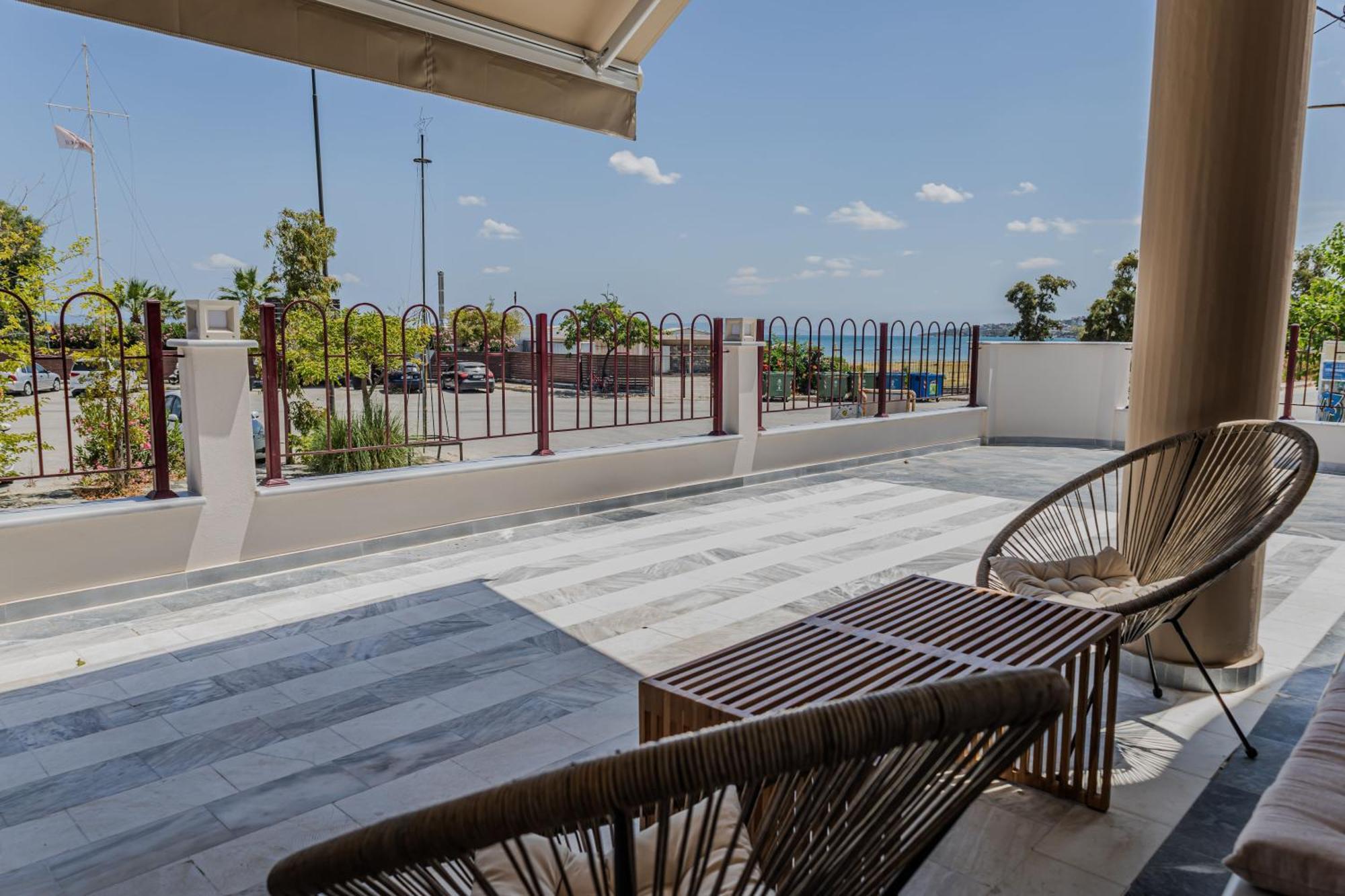 Sunny Nest With A Sea View By Salt *